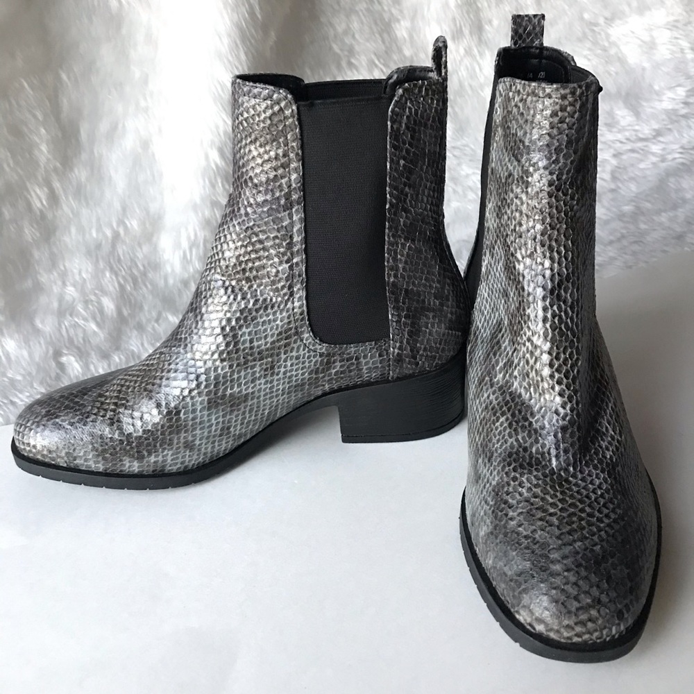 NEW! Reaction Kenneth Cole- Woman’s Boots